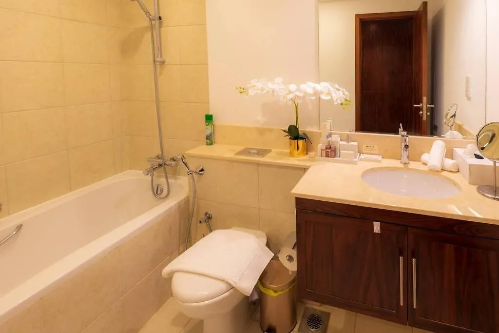 アパート First Class 2Br With Full Burj Khalifa And Fountain View ドバイ アラブ首長国連邦