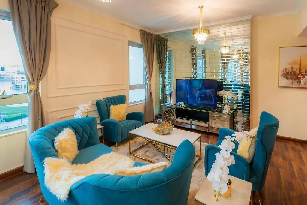アパート First Class 2Br With Full Burj Khalifa And Fountain View ドバイ