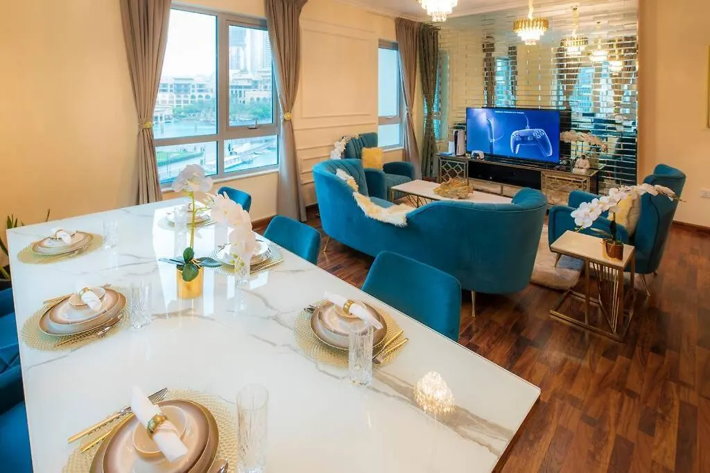 アパート First Class 2Br With Full Burj Khalifa And Fountain View ドバイ