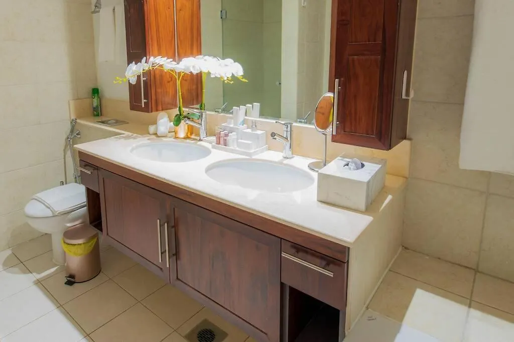 アパート First Class 2Br With Full Burj Khalifa And Fountain View ドバイ