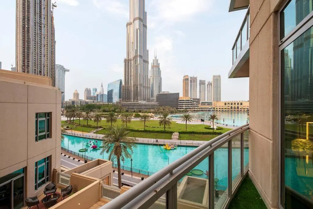 First Class 2Br With Full Burj Khalifa And Fountain View ドバイ アラブ首長国連邦