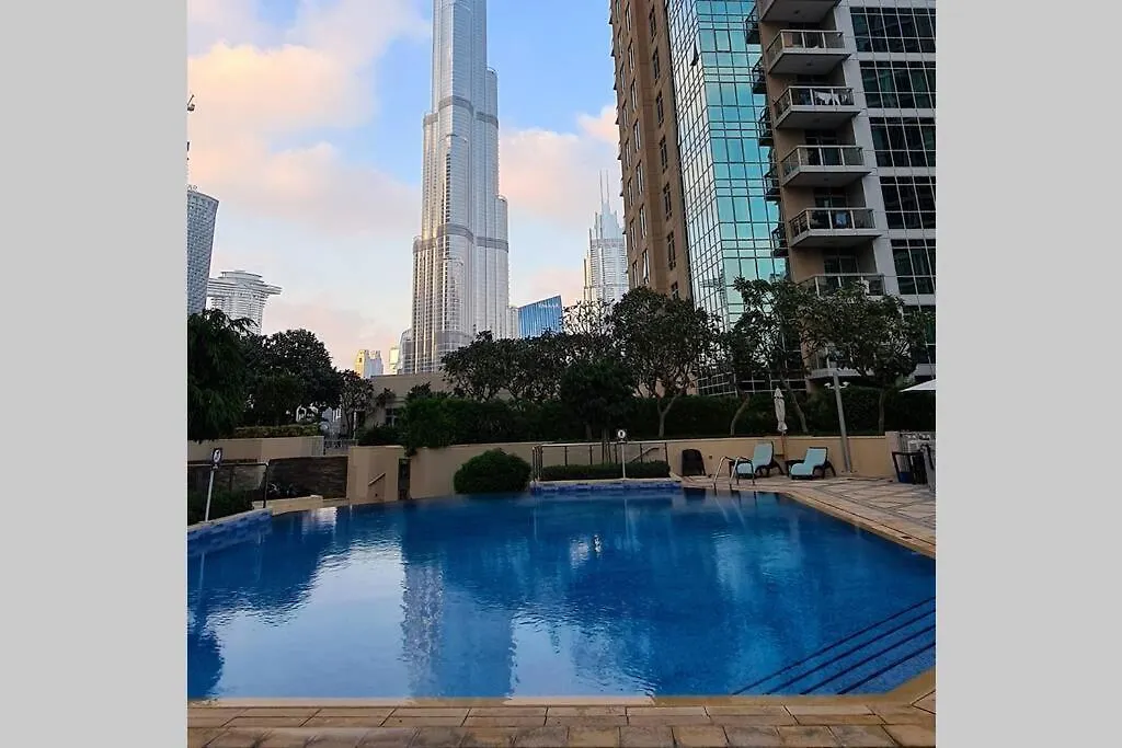 First Class 2Br With Full Burj Khalifa And Fountain View ドバイ